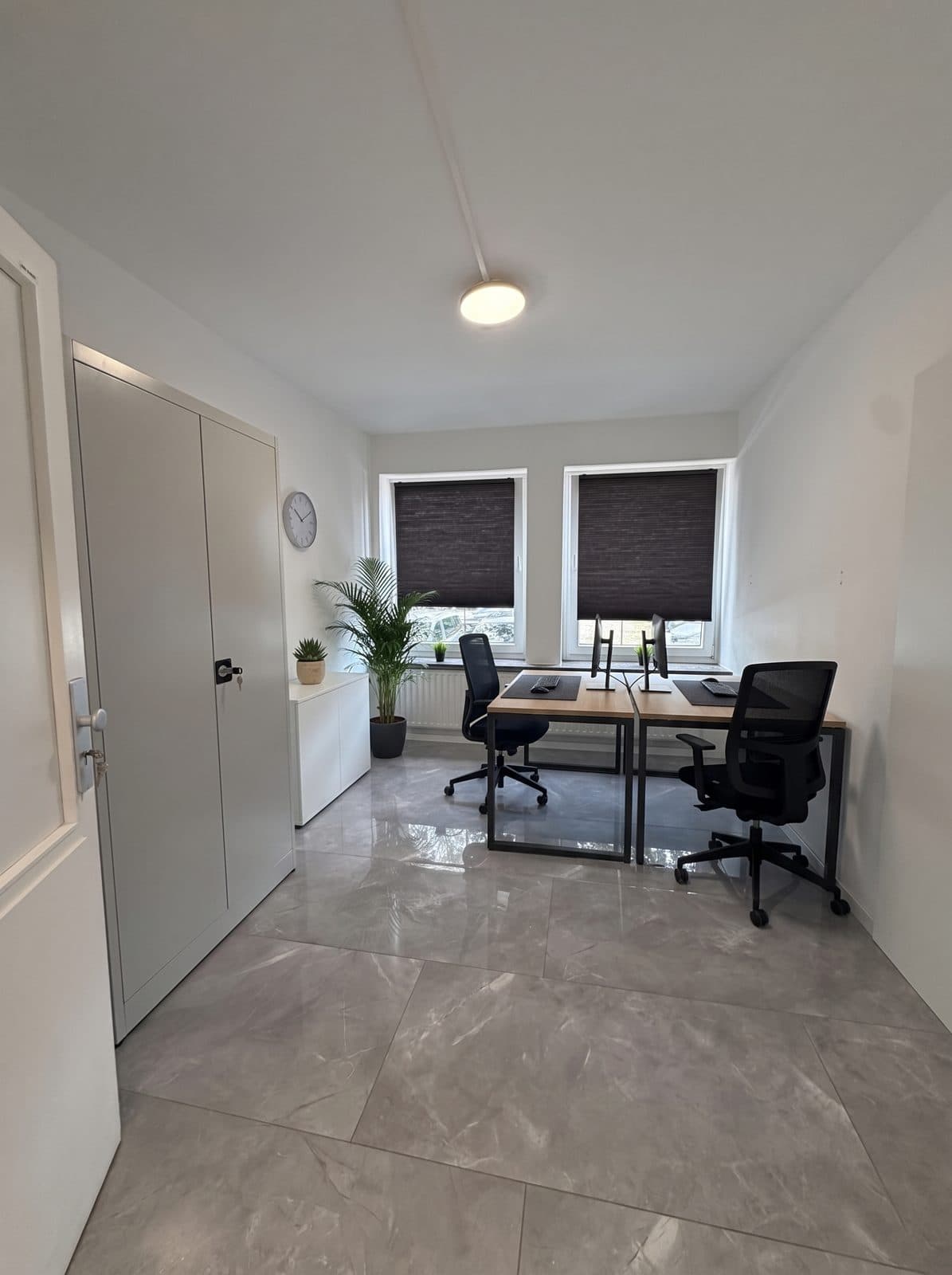 Büro L01 in Langenhagen, virtuell möblierte Beispielansicht
